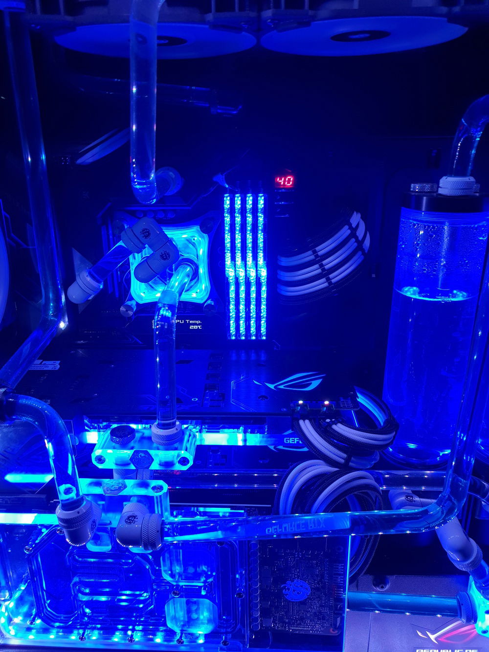 Awesome white/black sleeves from Cable mod