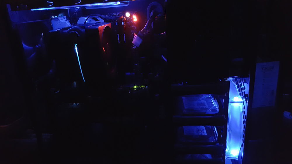 Testing the first GPU. Turned off the lights in the software because they won't be visible with the side panel closed