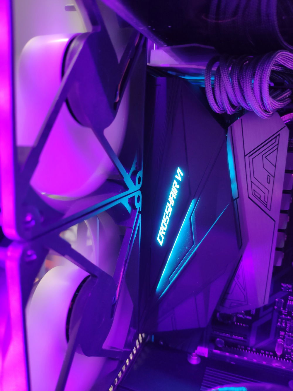 Corsshair VI Hero VRM RGB