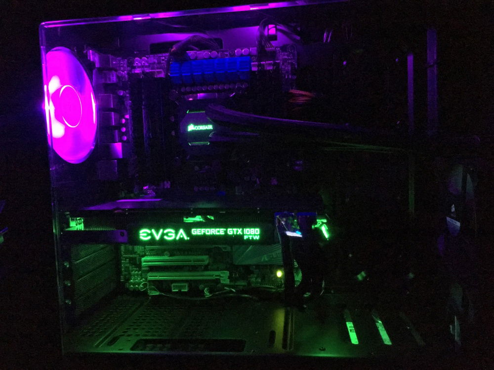 Side panel installed, no case lights turned on