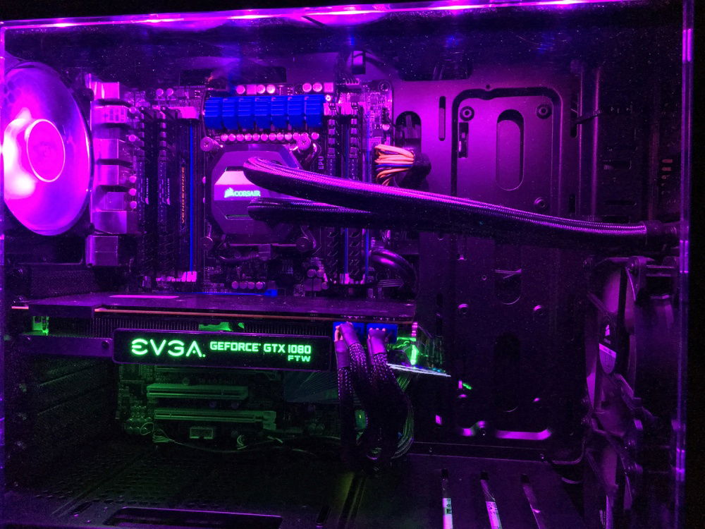 Side panel installed, case lighting turned on