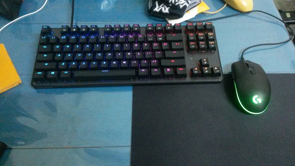 RGB Mechanical keyboard, Baby

Fun fact, I'd prefer white color with a Reactive-Ripple effect, and this one was the brown switch.

Maybe I should get the o-ring?