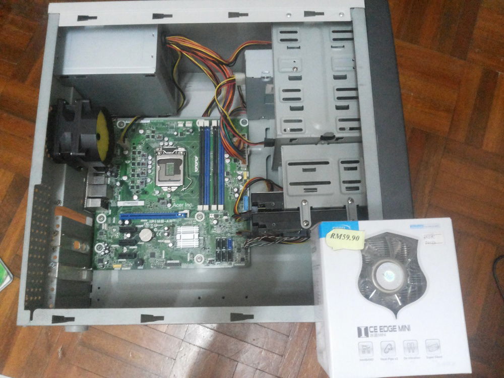 I didn't have any CPU, RAM, and GPU to put on =.=