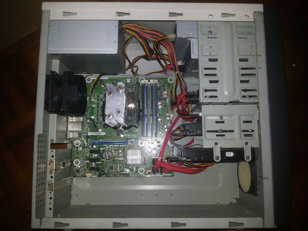 As you can see, more driver = more cable = required more cable management XD