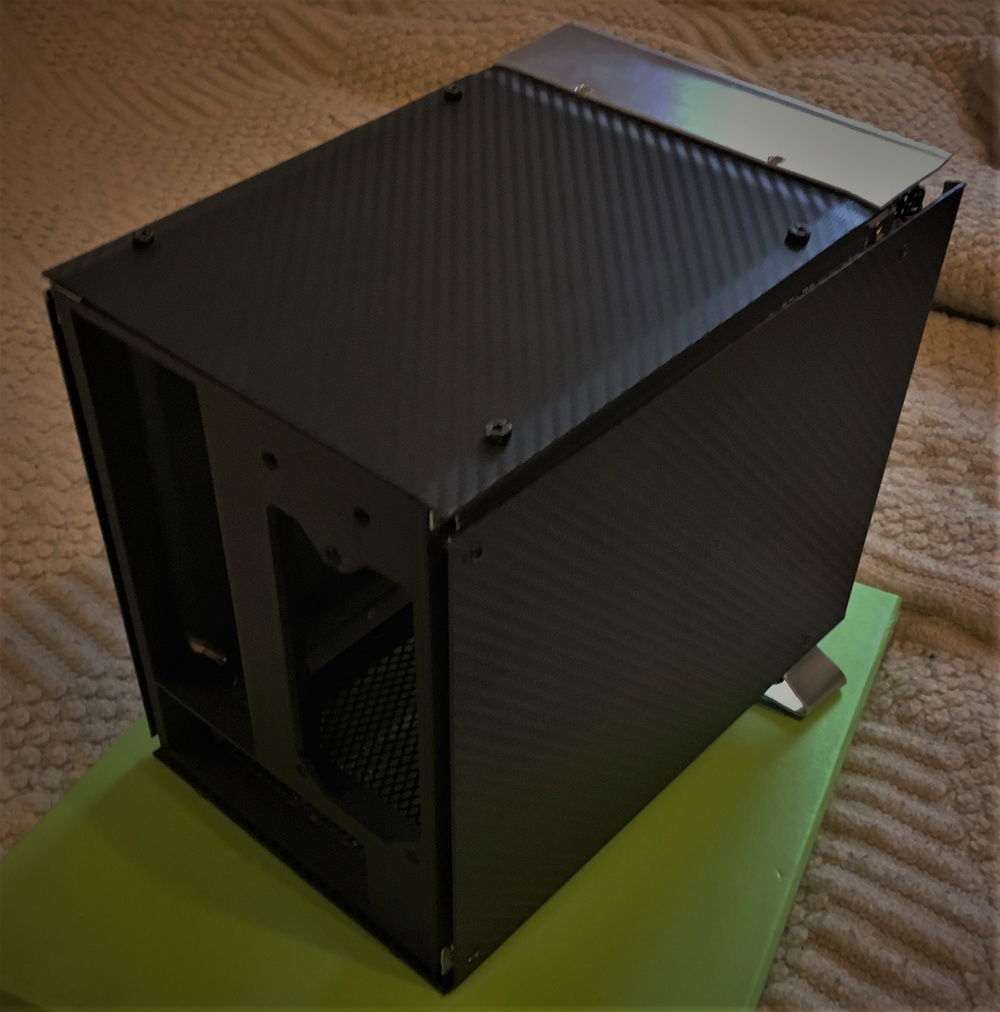 You see the front I/O panel on the side missing? YEP, I forgot it.
after putting everything together I realized, there is something missing