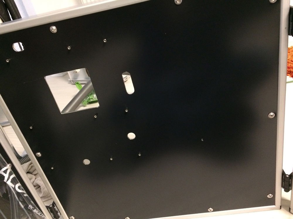 Now you can see the scratch.