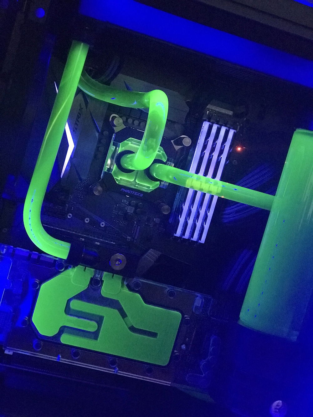 Diff angle to see 24 pin cable