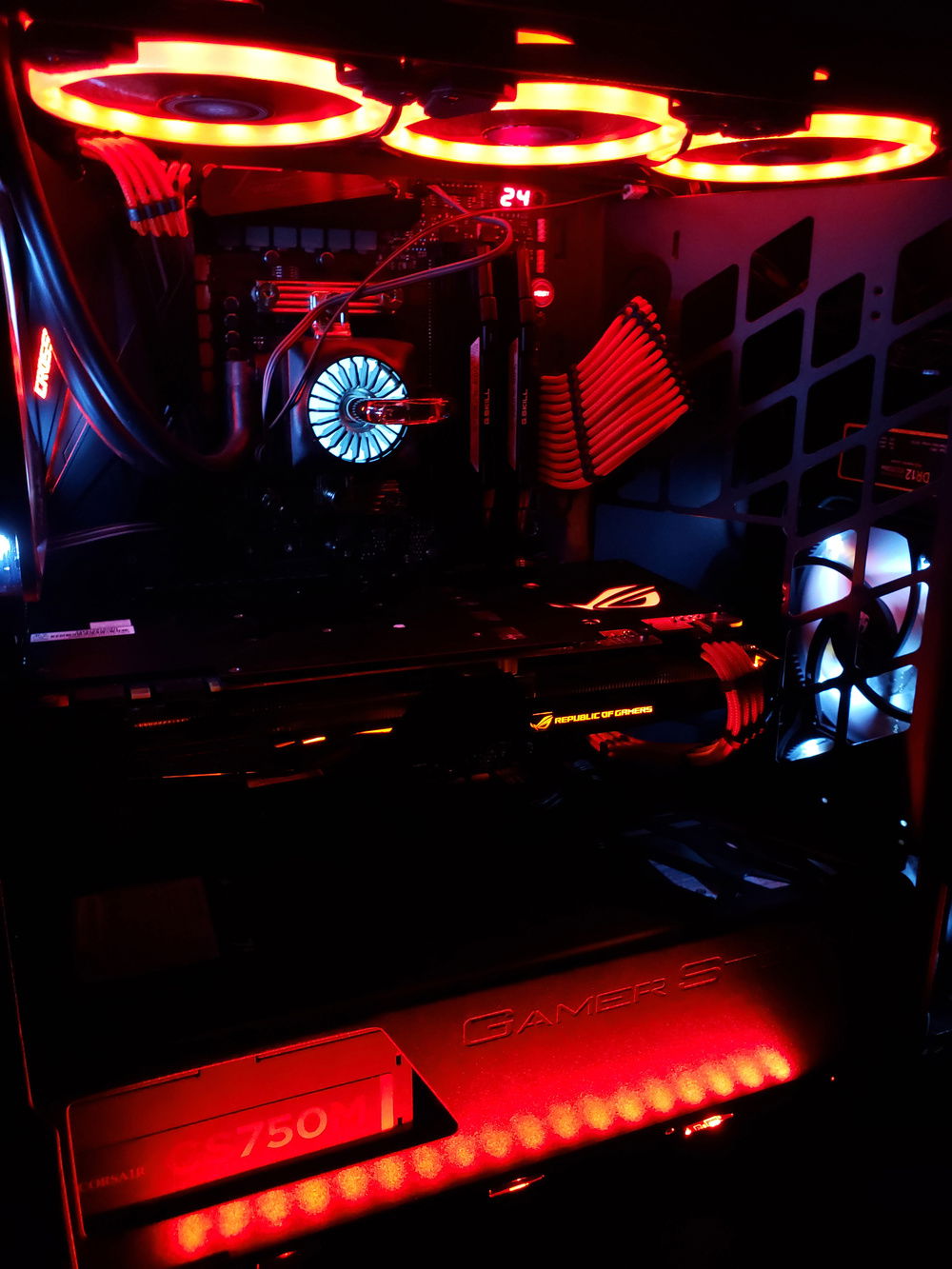 View with the side panel off.