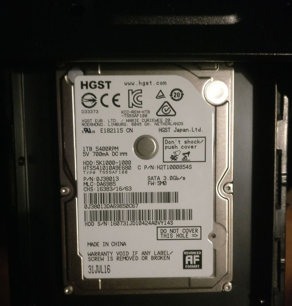 The 1TB HDD was taken from a PS4 Pro.