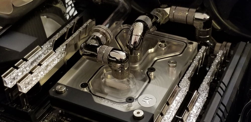 New motherboard and flowmeter / thermometer and cable mod pro cables