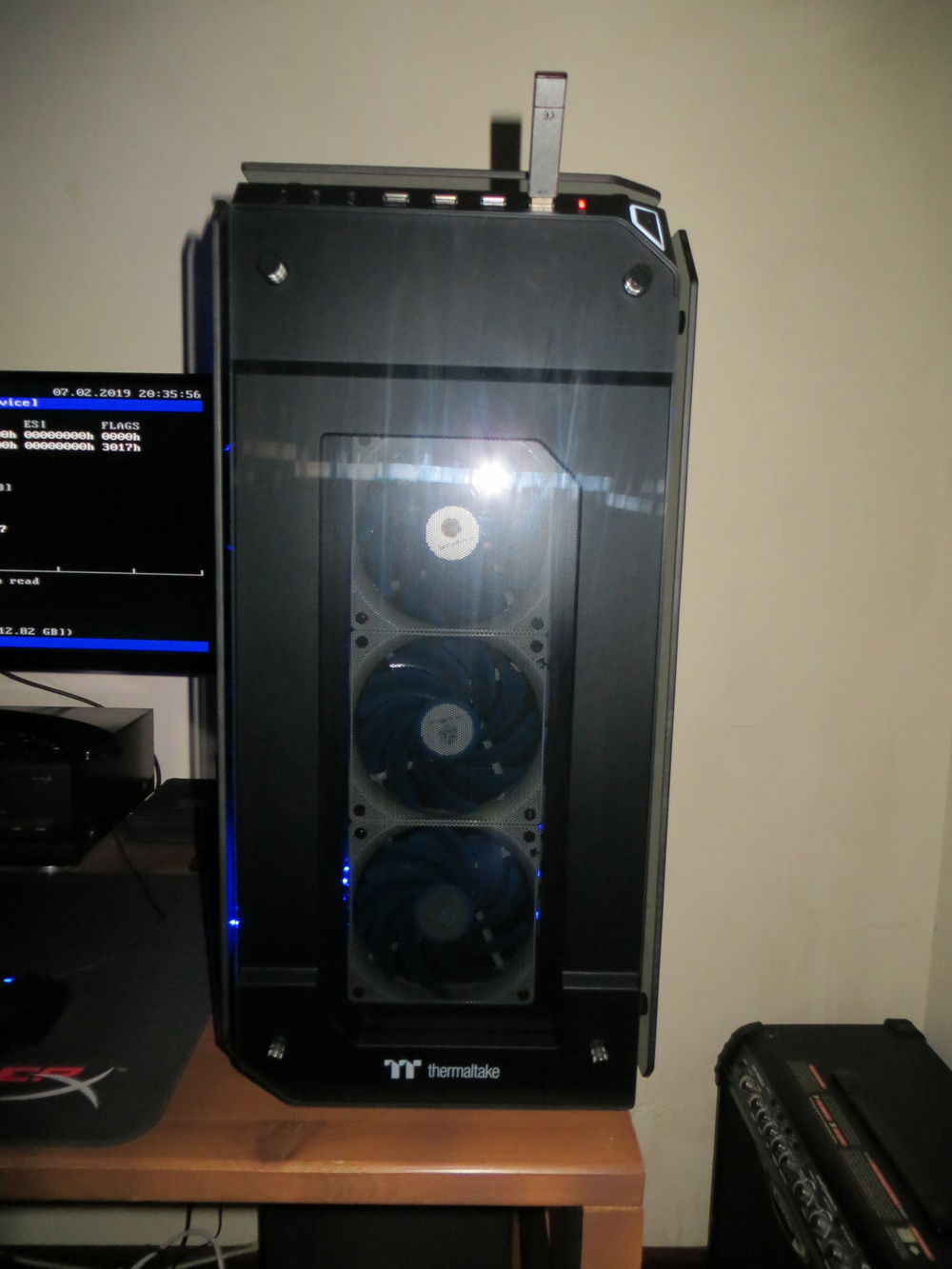 Case front view.