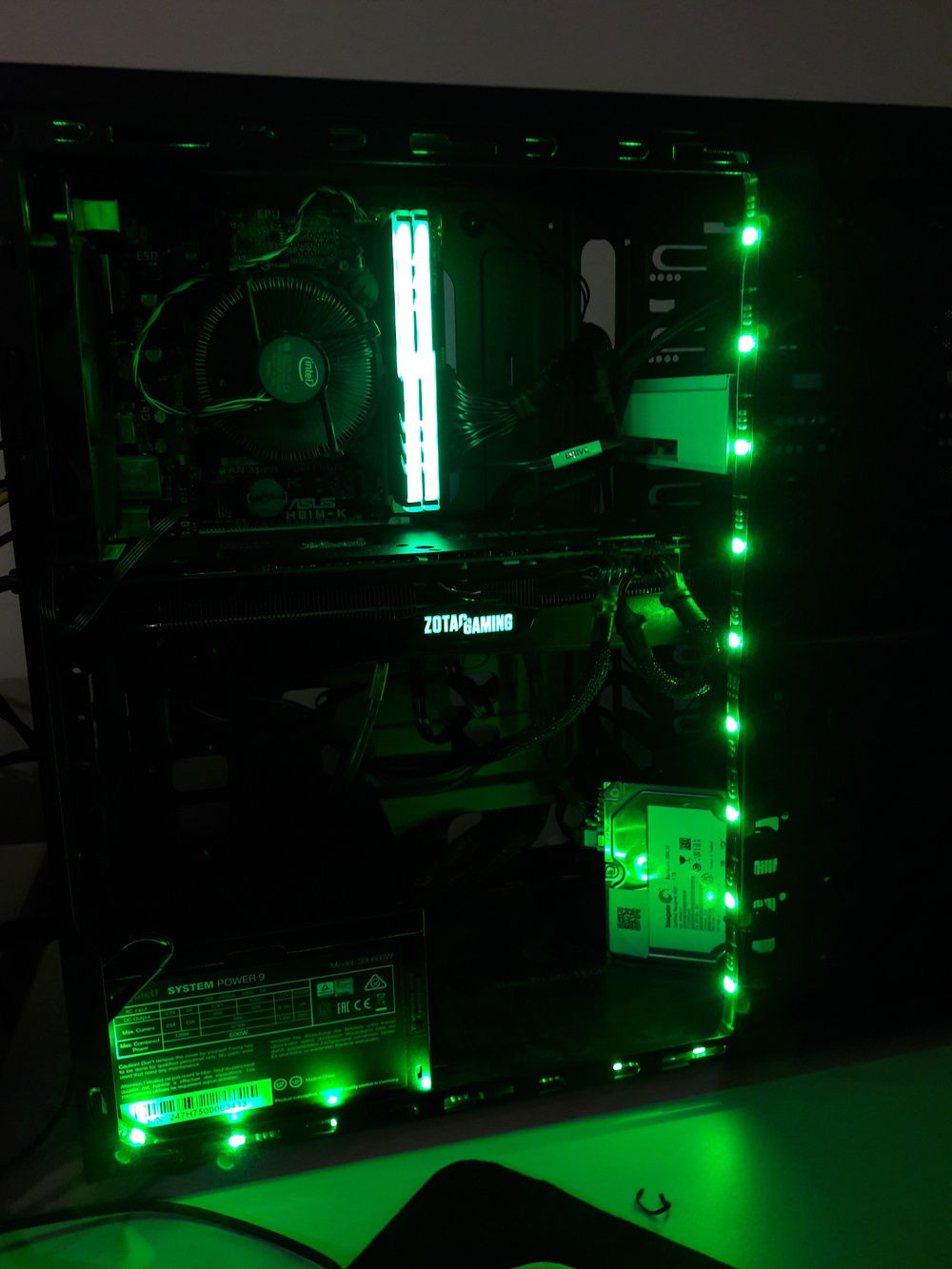 All RGB elements set to green
