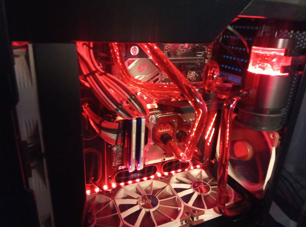 Inside lit with desk light 1