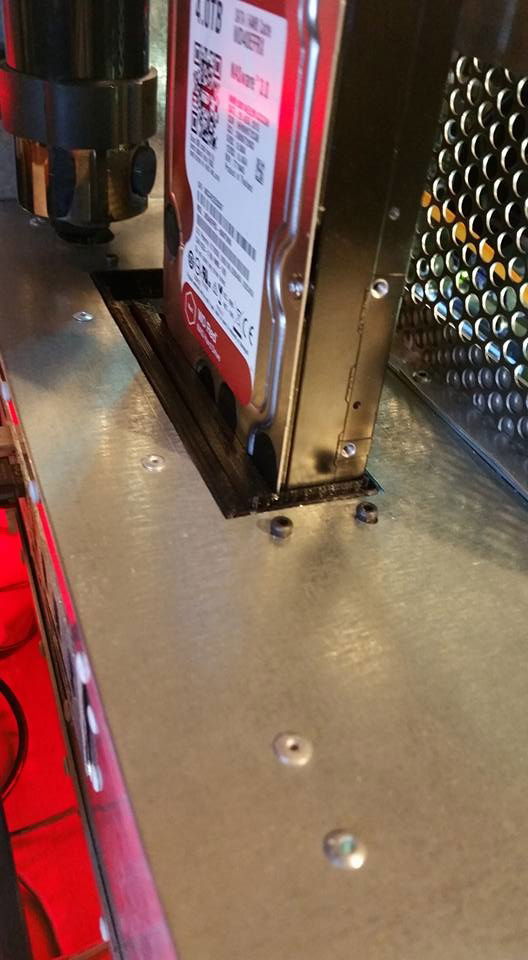 Hot-swap SATA bay. Did I mention 3d printing was fun?