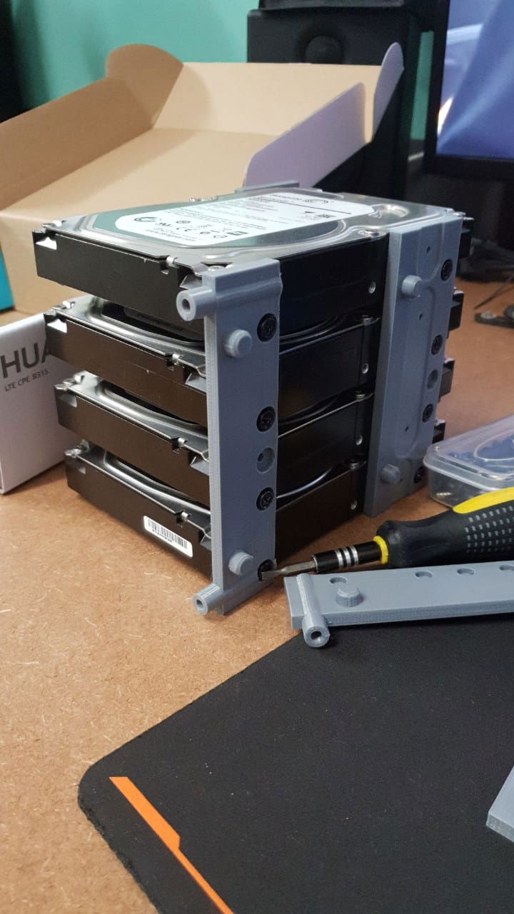 3D Printed HDD Mounts with 120mm Fan Support