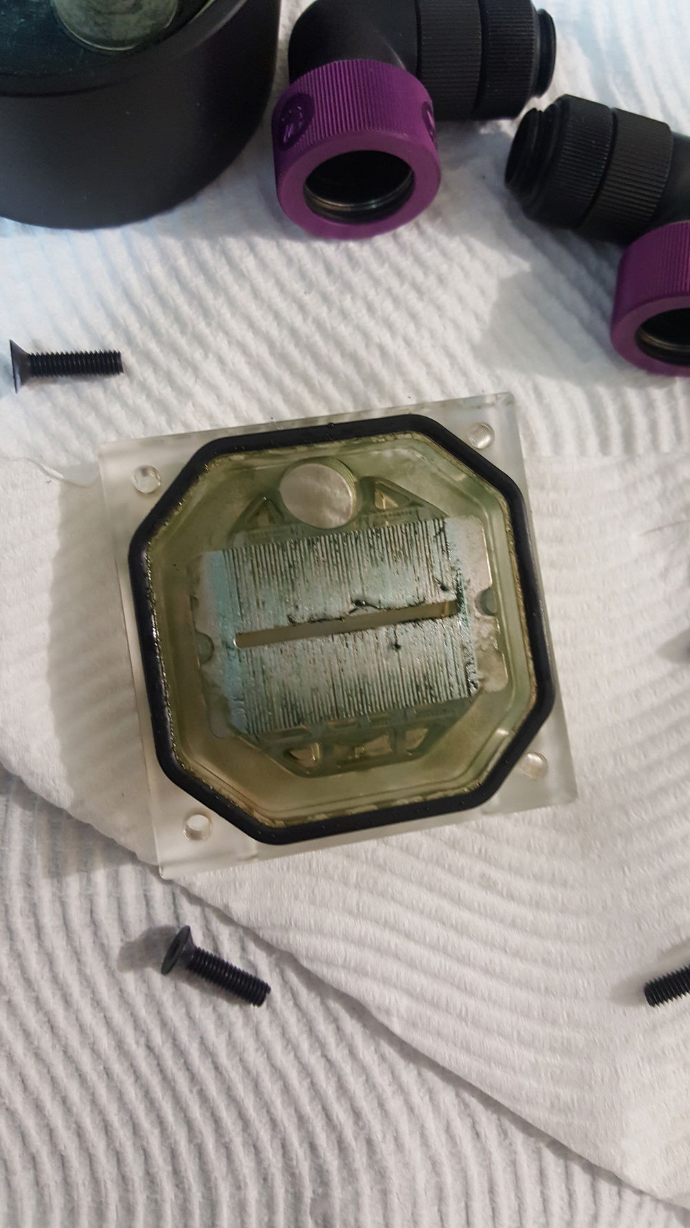 So much gunk in the CPU block