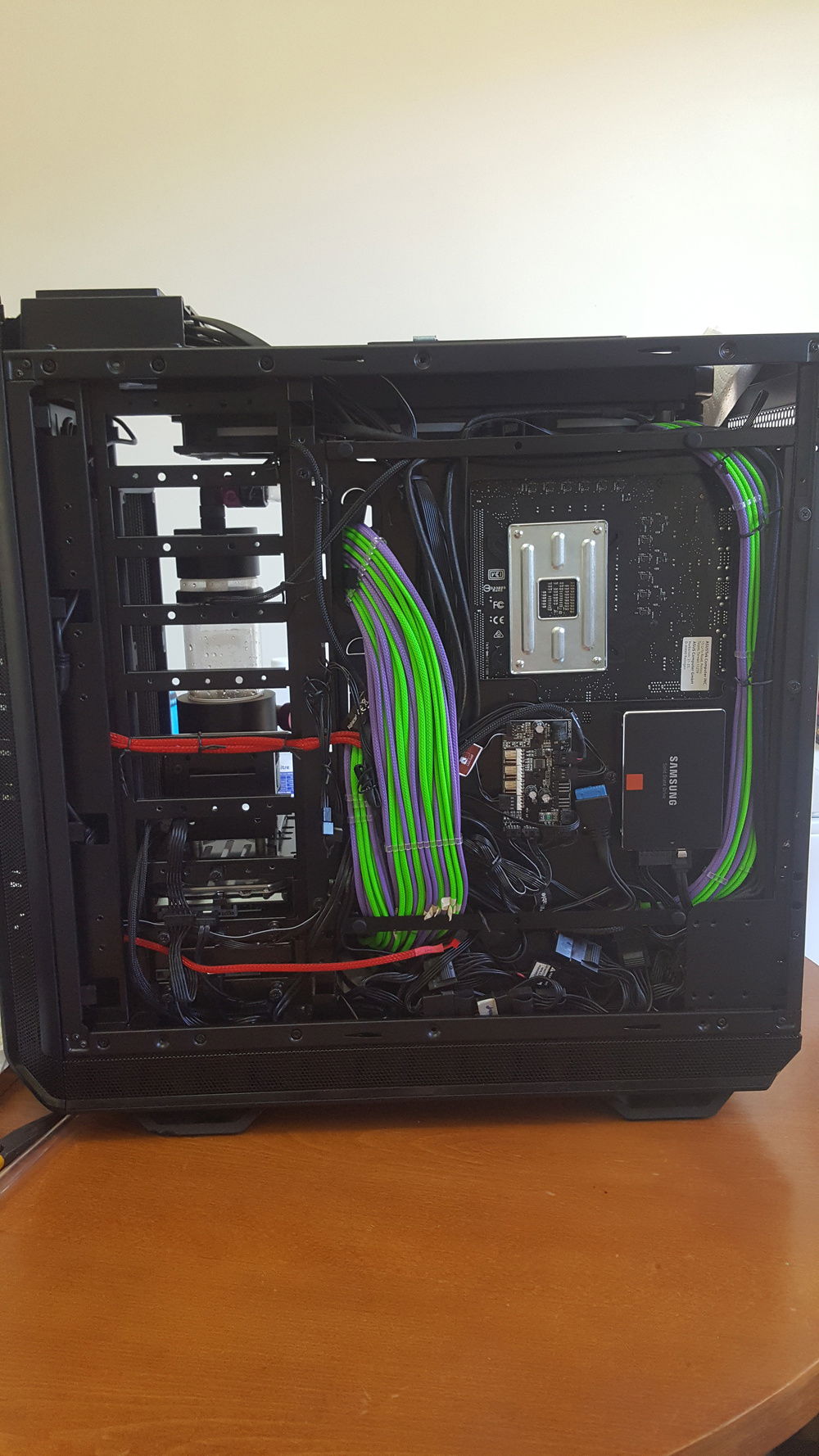 Poor effort at cable management. Lucky you dont see it