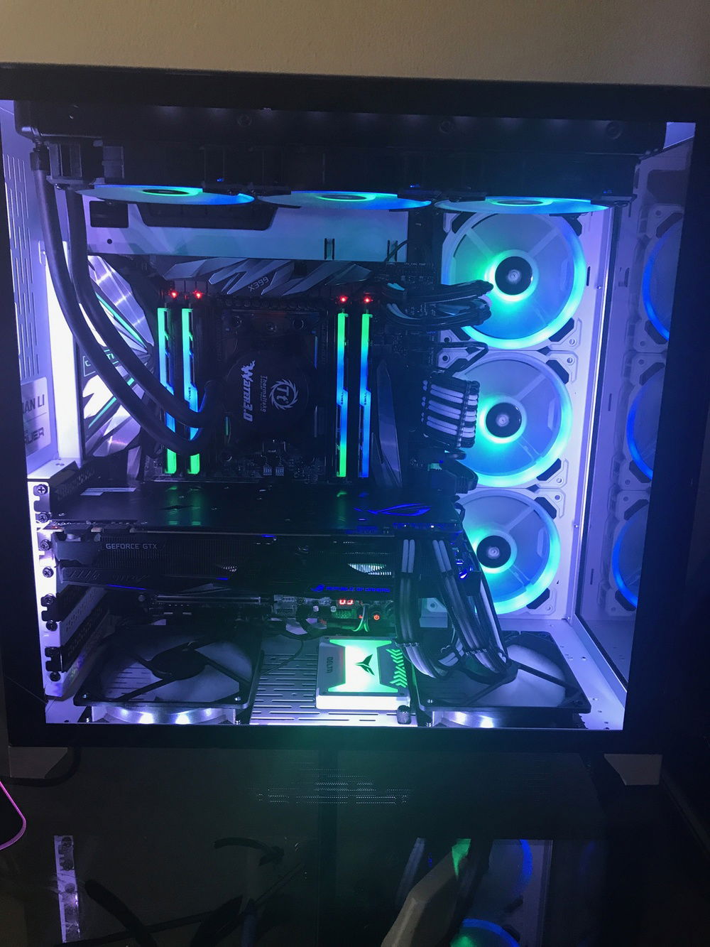 Blue and Green Threadripper » builds.gg