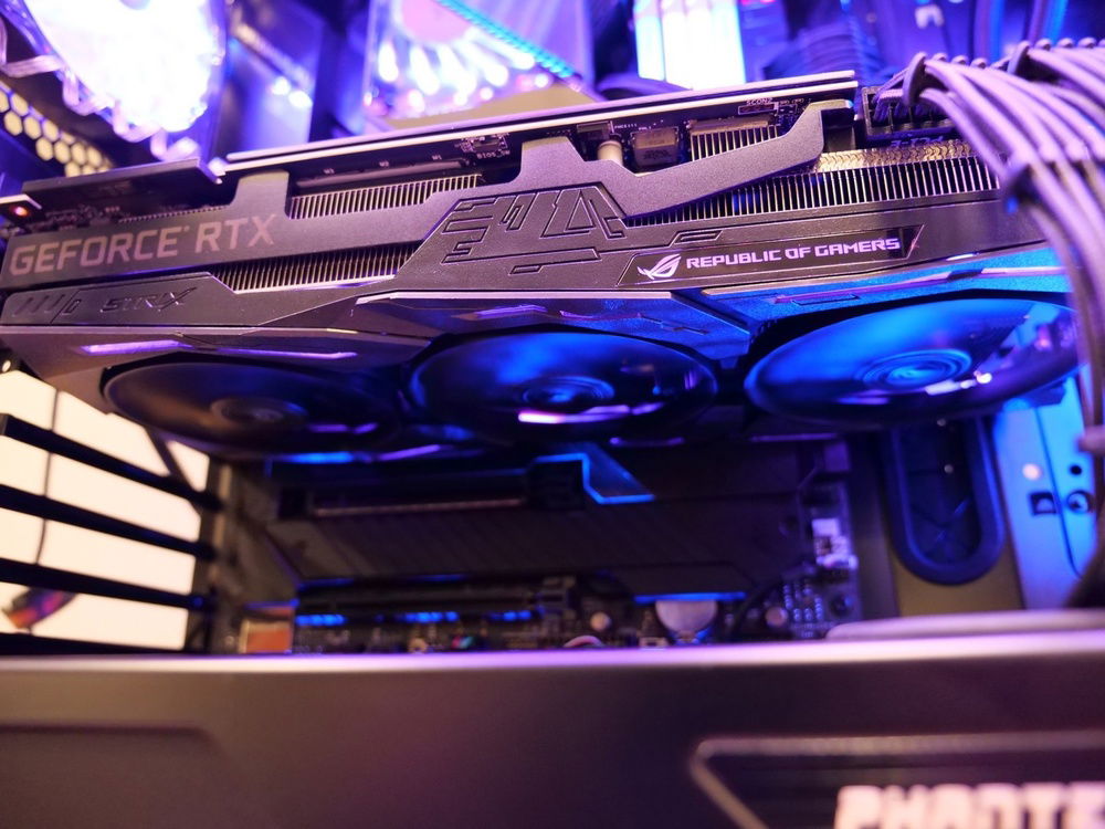 AURA SYNC Blue & Purple with Ryujin customized for temperature, frequency