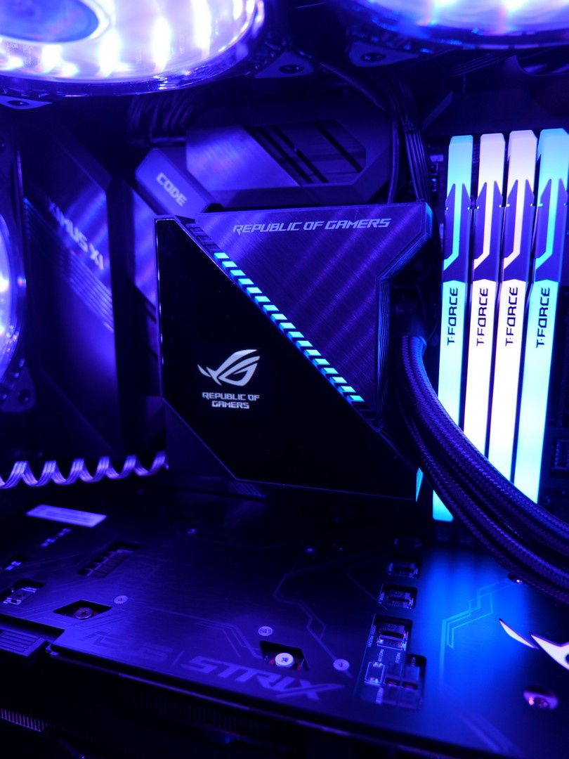 ASUS ROG RGB Gaming Build - MAXIMUS XI CODE & STRIX RTX 2080Ti OC ...