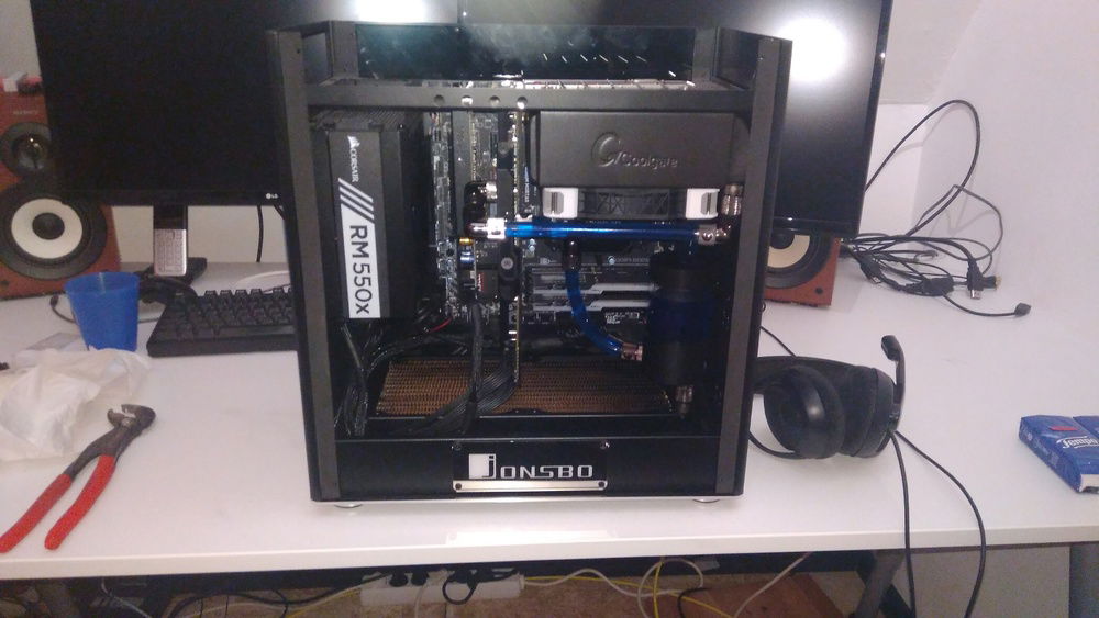 Very first picture after Assembly of the Waterloop in 2017