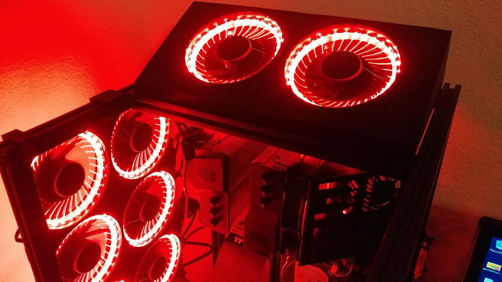 VRM cooling is great thanks to two 120mm fans!