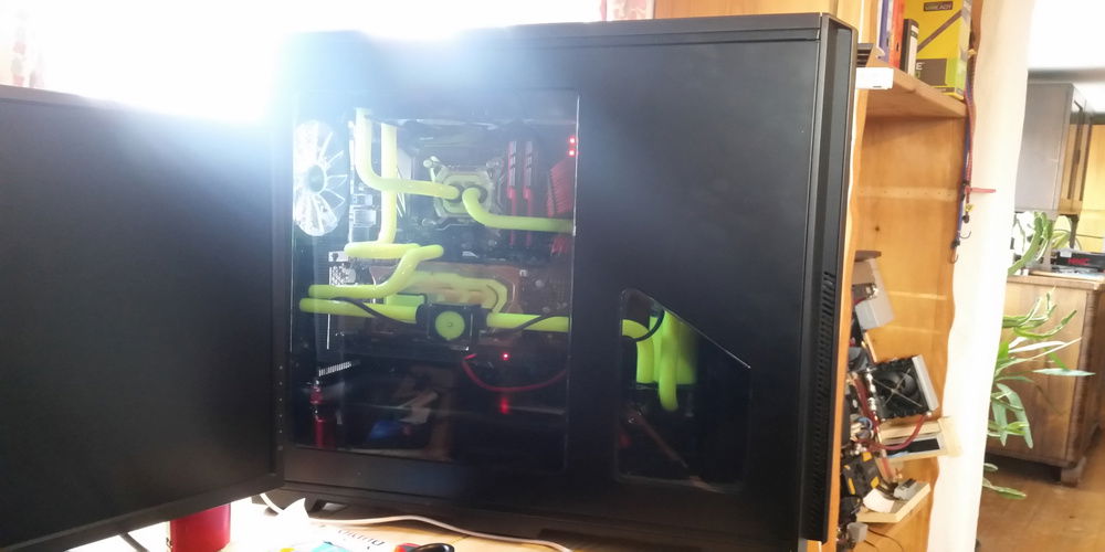 first hardtubing with uv yellow but under uv it was more green