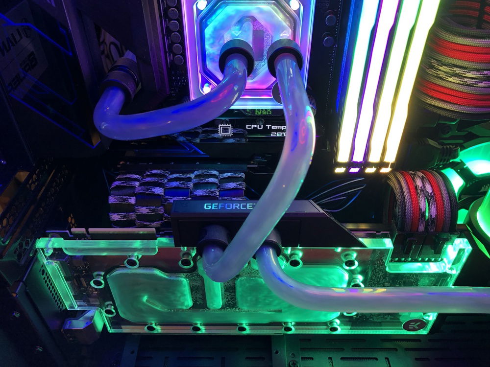 Braided the PCIe extender cable with some leftover paracord.