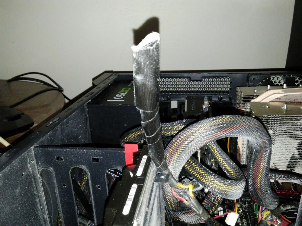 this is one of the fan headers of my power supply