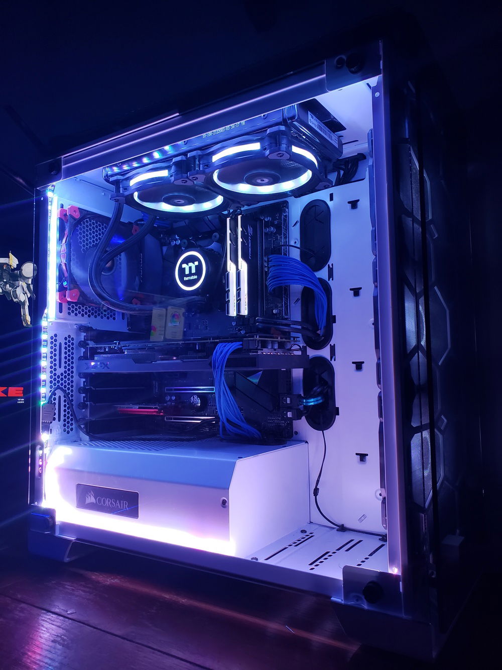 All set to white (except the one TT Luna that is always blue)