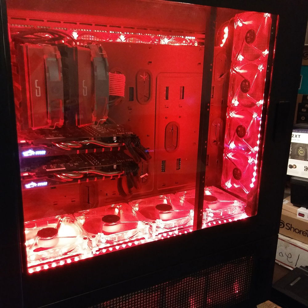 Looking towards the front from inside, and yes, that's 4 120's on the front side, and 4 140's across the bottom....having moved the I/O, I was able to add the 4th 120, so I figured, why not? I think it's much more symmetrical this way....