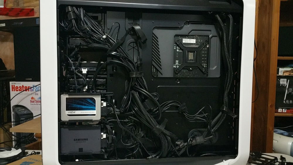 Cleaned up the back a bit for the second 970 (2016)