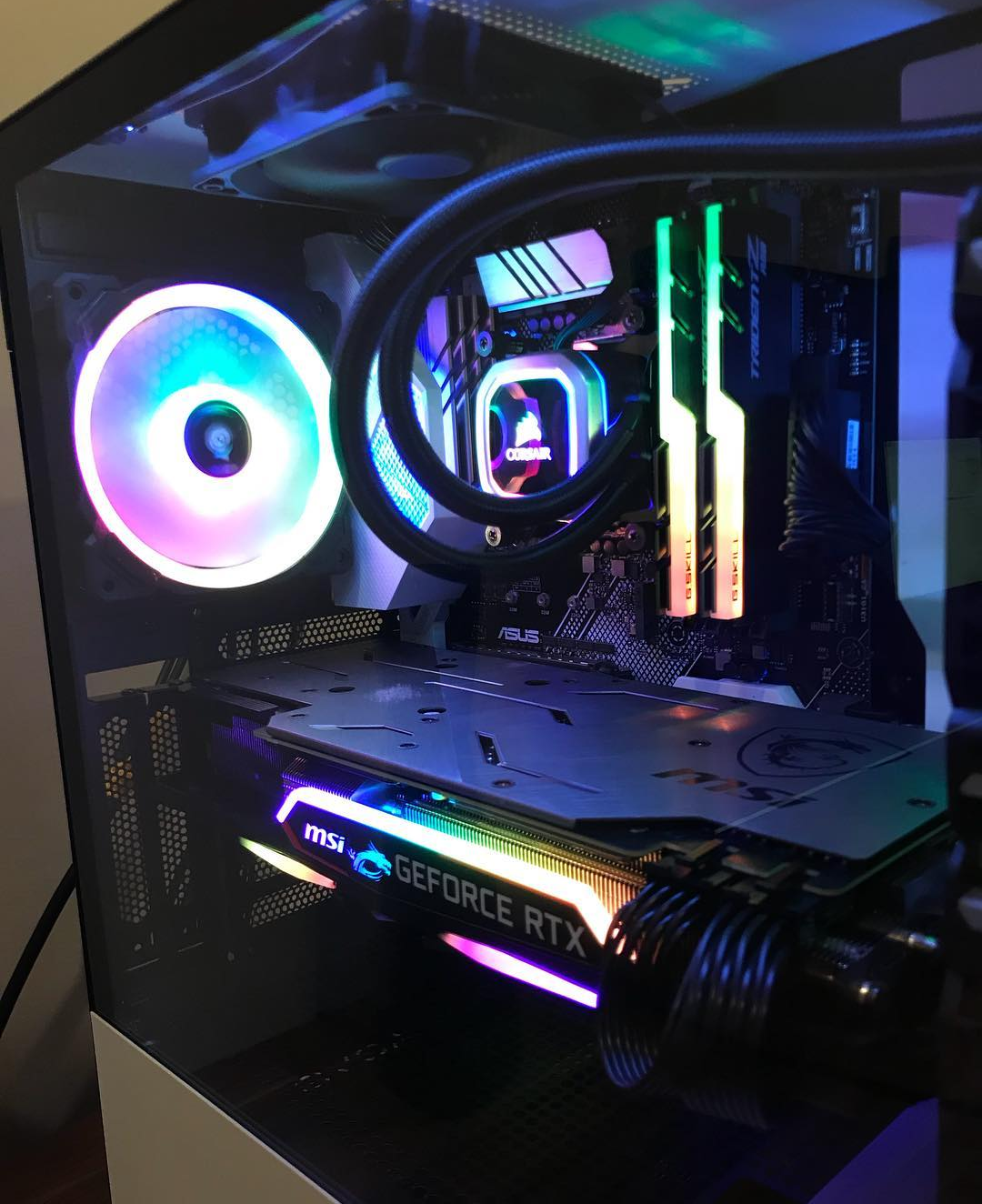White and RGB Gaming Rig » builds.gg