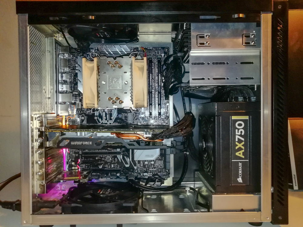 my pc. side panel open