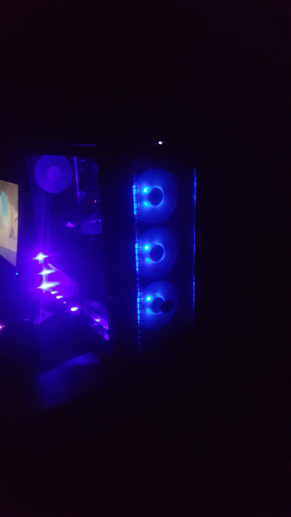 ignore my monitor its not even 1080p