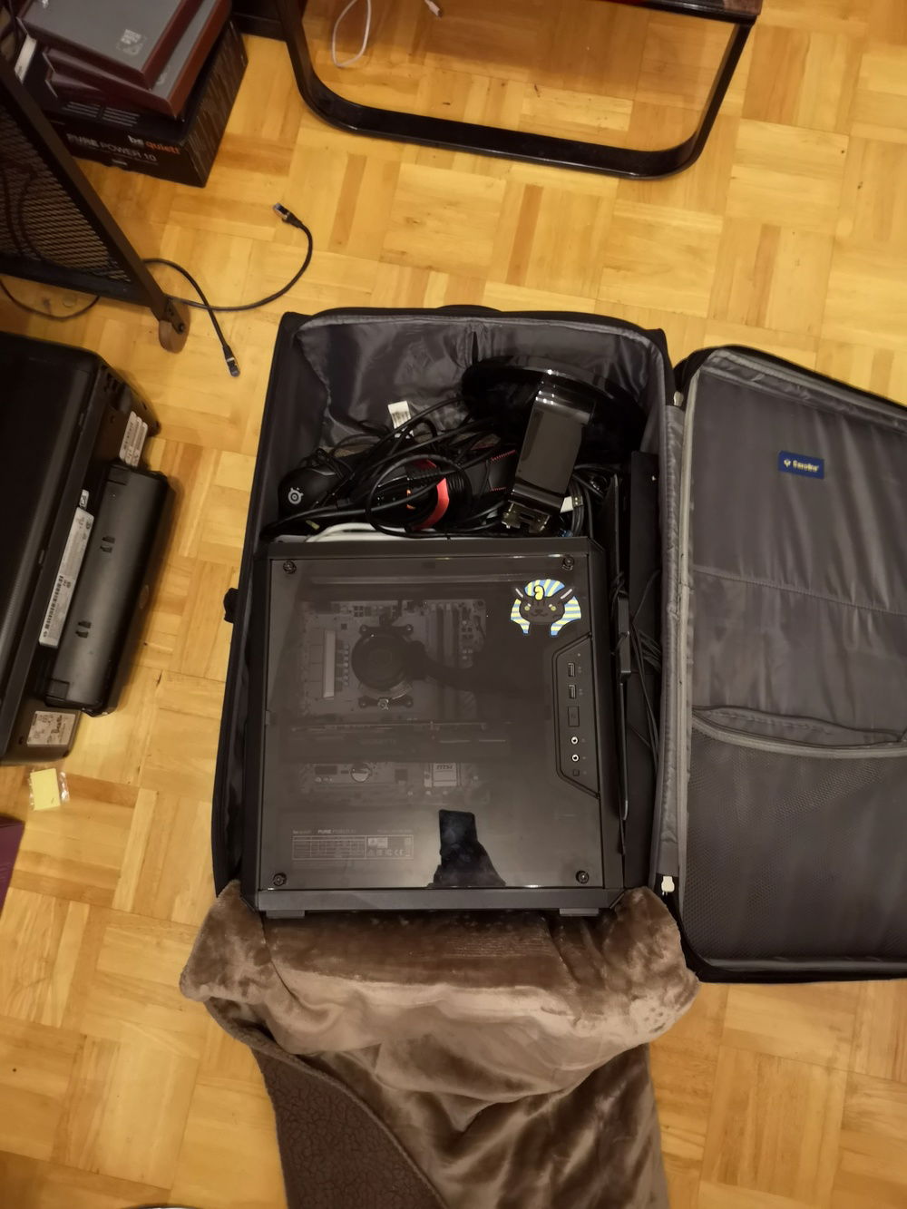 Traveling to a LAN party via train