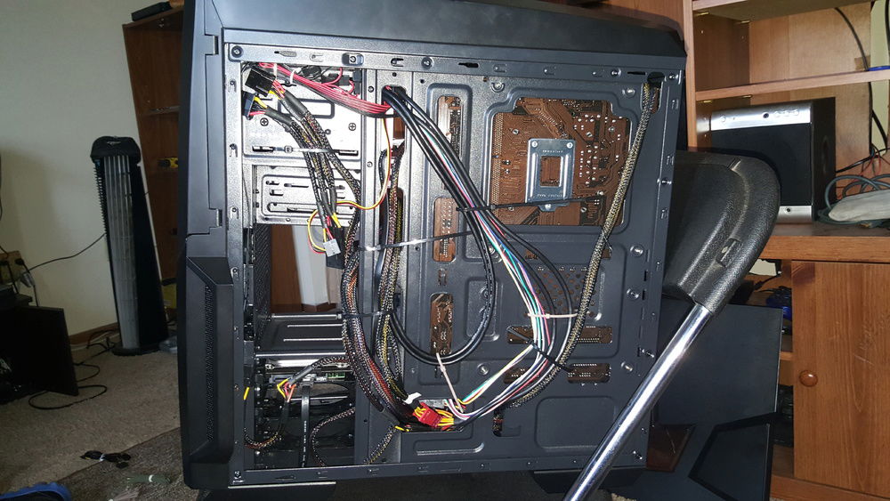 Some what better Cable Management.