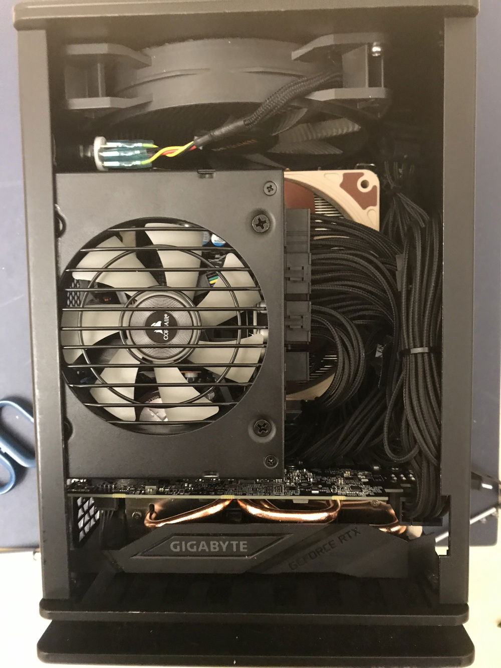 A good look at the Gigabyte RTX 2060 mini