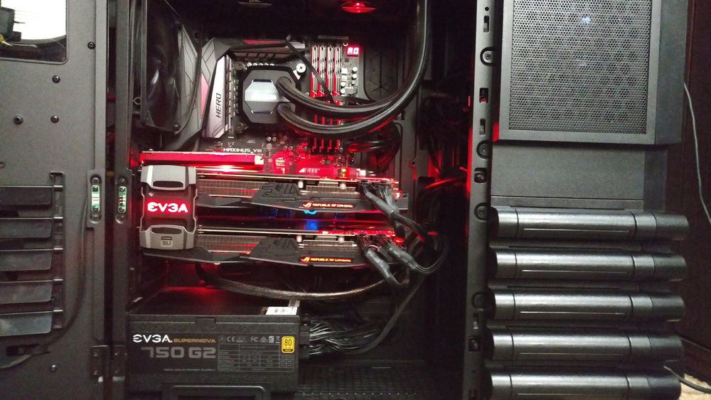 Internals glowing bright, simple red scheme since it's low and I can't really see unless I look down at it.