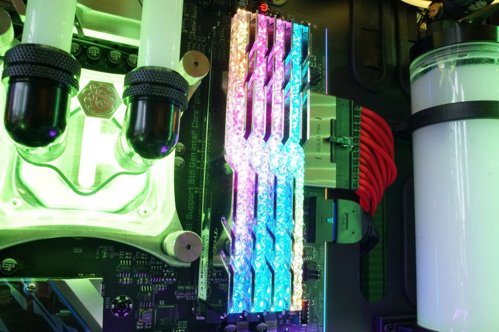 GSkill TridentZ Royal 4x8GB DDR4 3600mhz