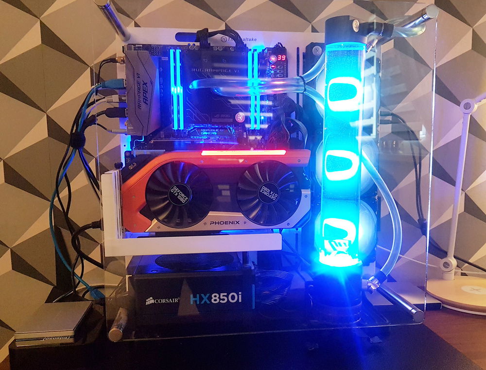 Sq1 - Pierwszy z wodnym chłodzeniem