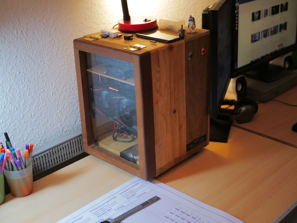 All Wood, build my me in 2015 as I was 13years old...