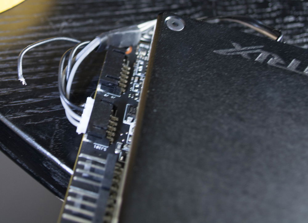 Preordered the block and it had not crimped the casing of the wire.
ok, so it's their first batch shit happens... except it was the same on the 2nd block i got half a year later.