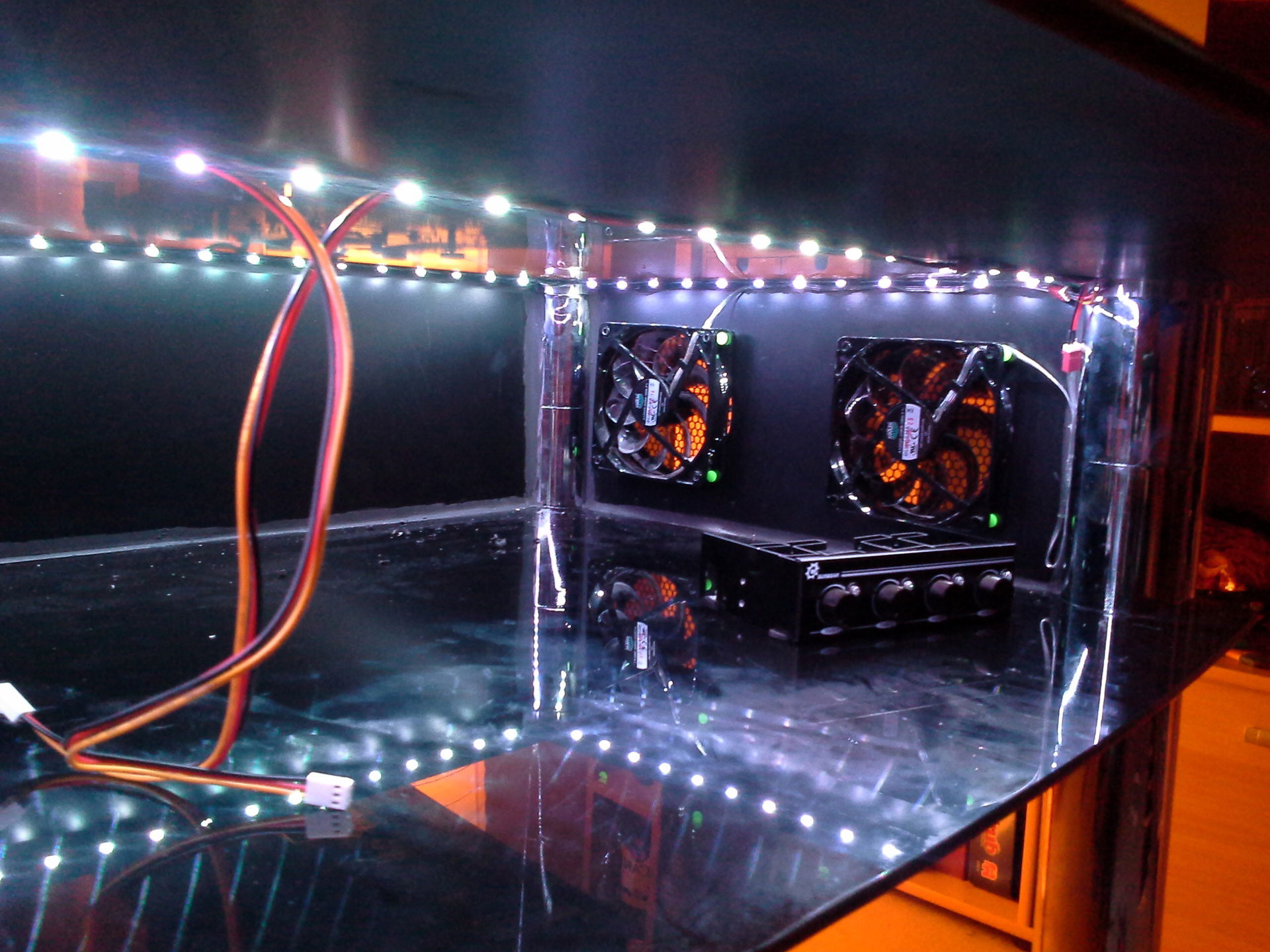 Glass Table PC » builds.gg