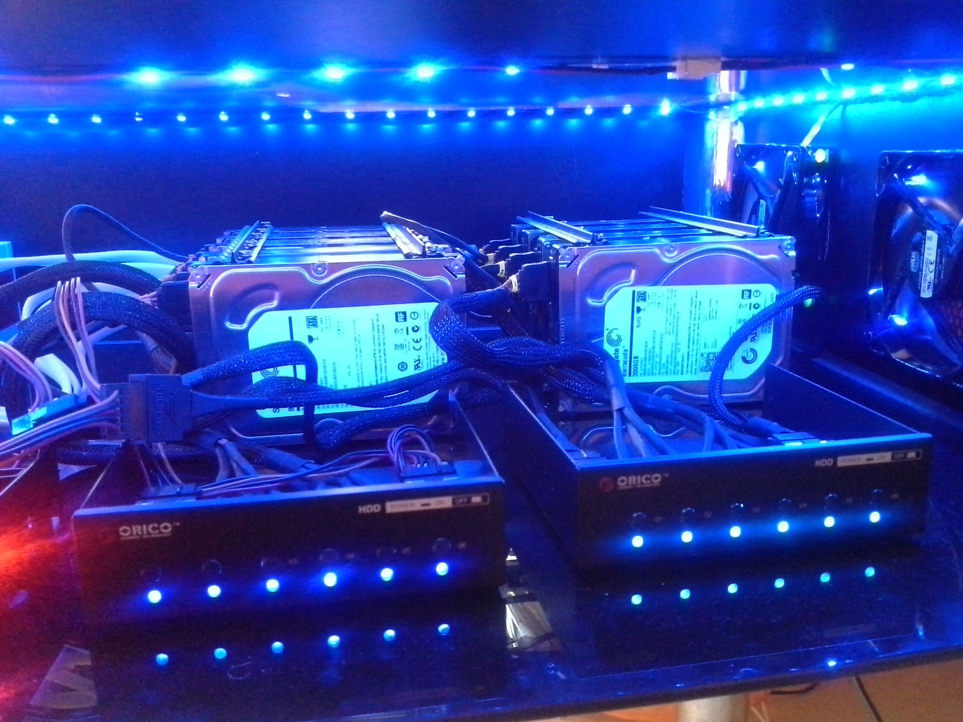 Glass Table PC » builds.gg