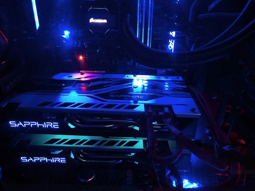 2 x Sapphire NITRO+ Radeon RX 580 8GB GDDR5 PCI-E Dual HDMI / DVI-D / Dual DP w/ Backplate Limited Edition