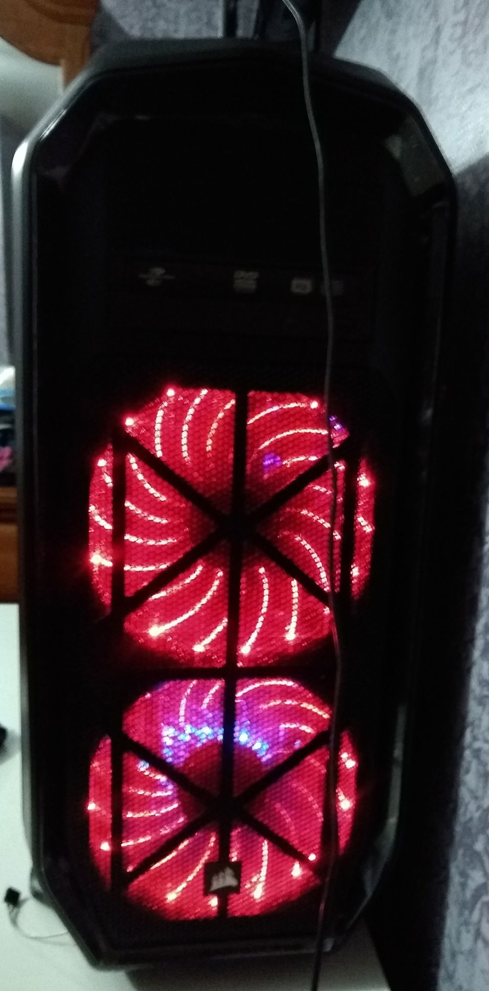 Two Enermax T.B. APOLLISH 18cm Cooling Fan - Fiery Red