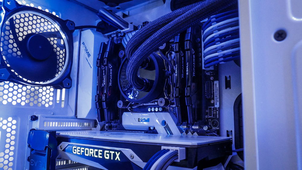 Navy Blue and Ice White » builds.gg