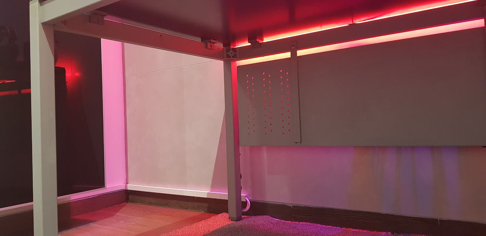 Cable Management Left