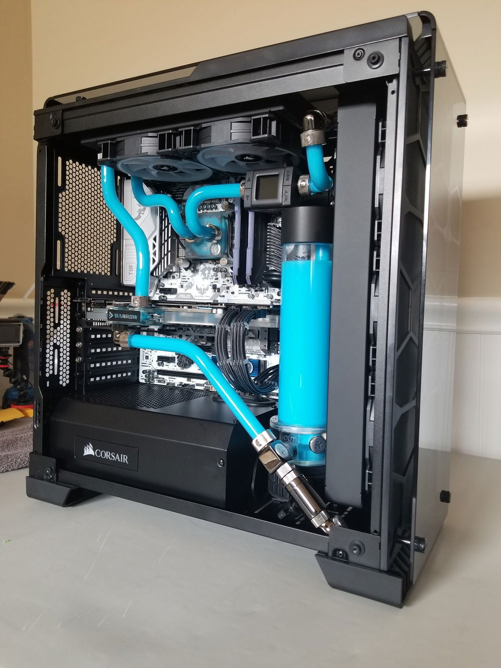 In natural light with the side glass off.
